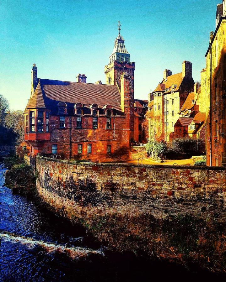 Couette-café Edinburgh's Dean Village River View Retreat *