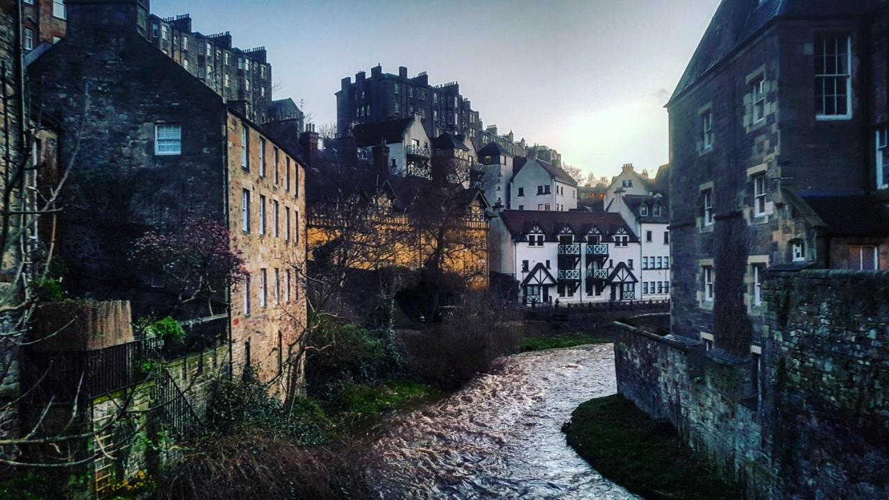 Couette-café Edinburgh's Dean Village River View Retreat *