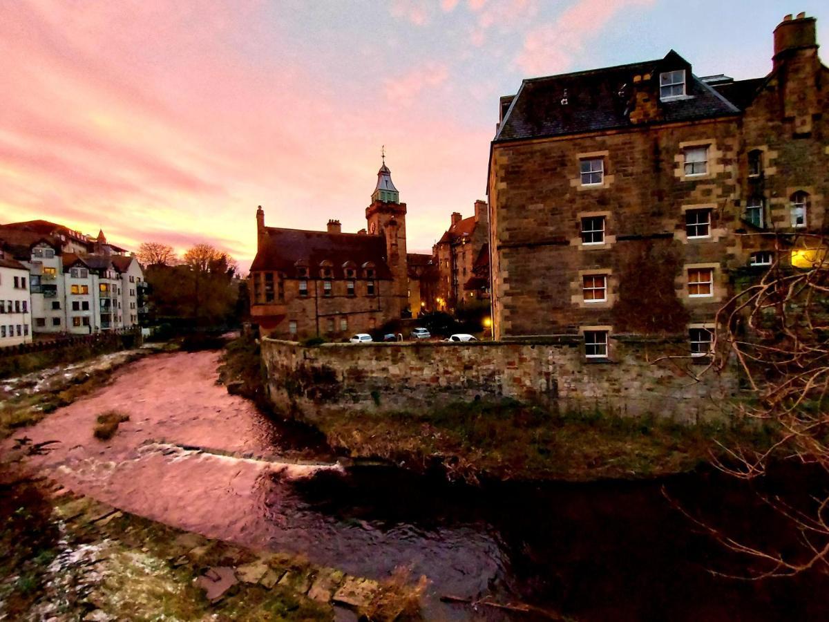 Edinburgh's Dean Village River View Retreat Couette-café *