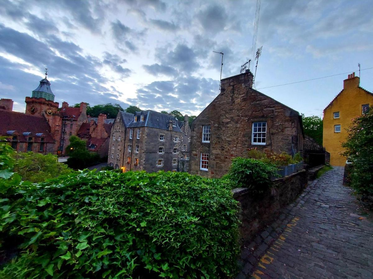 Couette-café Edinburgh's Dean Village River View Retreat