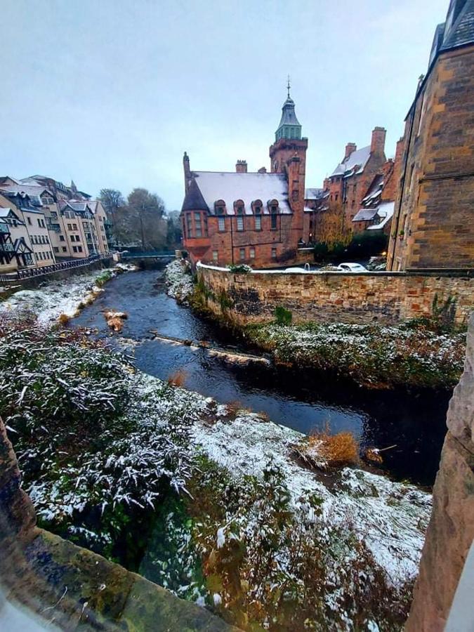 Couette-café Edinburgh's Dean Village River View Retreat *